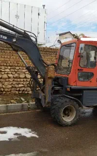 خدمات حفاری با مینی بیل مکانیکی
