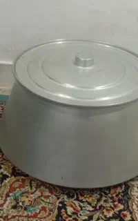 دیگ بزرگ