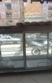 ویترین شیرینی فروشی و فانتزی