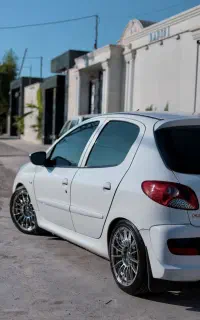 207 اتوماتیک