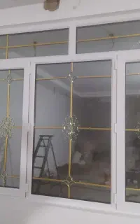شیشه بری نصب انواع شیشه های ساختمانی وسکوریت