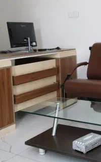 به یک نفرنیروی کارخانم نیازمندم