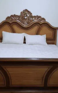 تخت خواب چوبی  همراه تشک طبی