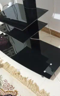 میز تلویزیون شیشه ای