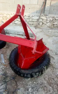 جوغ زن وبزرپاش تراکتور درهد اطراف خورموج  ۴۵ملیون