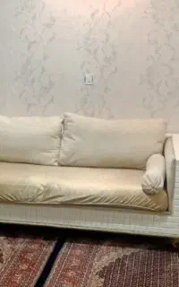 «دو عدد کاناپه به همراه عسلی