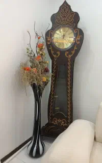 ساعت و گلدان شیک