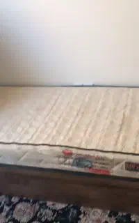 تختخواب یکنفره به همراه تشک