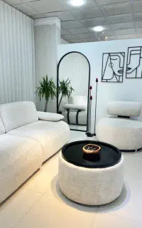 منشی مطب دکتر زیبایی درماژ
