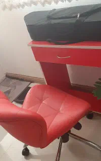 میز تحریر وصندلی