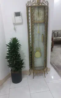 ساعت برنزی