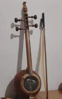 کمانچه تک مهر نریمان همراه با کیف و آرشه