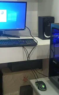 pc گیمینگ  همراه مانیتور و موس و کیبورد