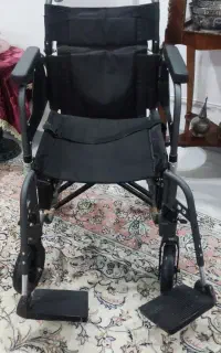 ویلچر در حد نو .‌کم استفاده شده
