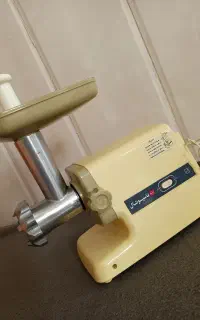 چرخ گوشت ناسیونال وهم زن