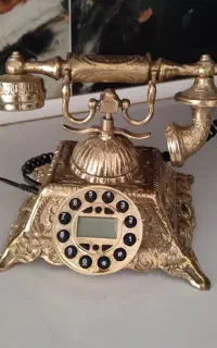 تلفن برنجی