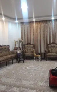 مبلمان سلطنتی چوب راش .و ۳ عدد میز جلو مبلی
