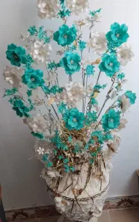 گل و گلدان