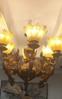 لوستر برنزی طرح ملکه