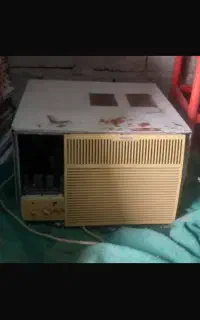 کولر پنجره ای یونیورسال آمریکایی