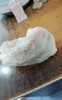 کارشناسی و‌خرید شهاب سنگ وسنگهای قیمتی