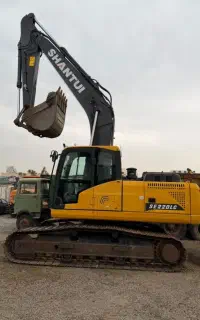 بیل مکانیکی شانتویی220