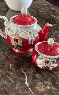 قوری و قندان طرح شاه عباسی