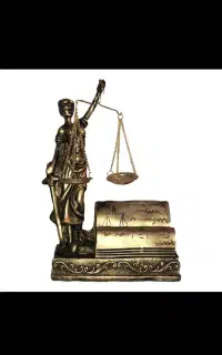 وکیل پایه یک دادگستری و مشاور حقوقی