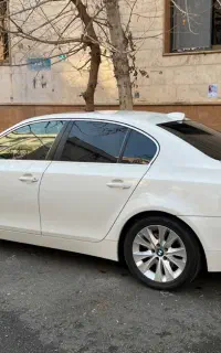 بی ام و ۵۳۰