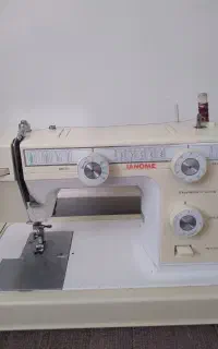 چرخ خیاطی ژانومه