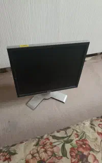 مانیتور Dell ۱۹/۲۰ اینچ + پایه قابل تنظیم premium