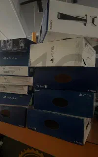 جعبه خالی کنسول برای دکور مغازه