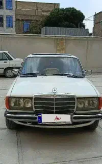 بنز دانشجویی ۲۳۰