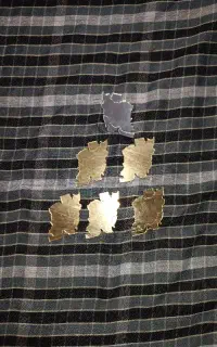 برچسب پشت گوشی