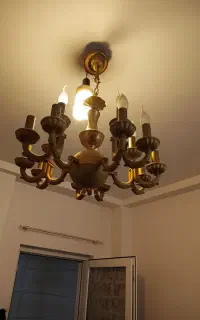 لوستر و شمعدان