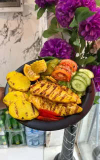 رستوران غذای رژیمی ،وعده های پروتئینی و سالم