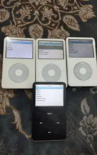 آیپاد کلاسیک ۳۰ گیگ و ۶۰ گیگ کاملا سالم iPod