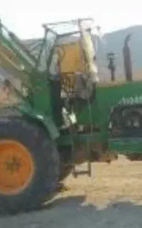 تراکتور بیل عقب رومانی