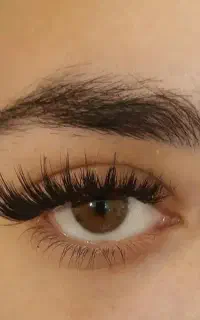 کاشت مژه فقط هیدن انجام میشود