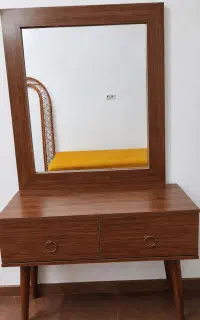 میزآرایش کشو دار ام دی اف