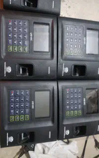 دستگاه حضور و غیاب