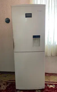 یخچال و فریزر اسنوا