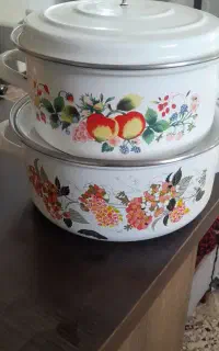 دوعدد قابلمه لعابی
