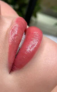 تخفیف ویژه شیدینگ لب،فیبروز و خط چشم(بن مژه هدیه)