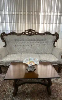 مبل سلطنتی