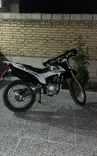 موتور تریل 200 پرواز