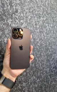 iphone16 pro 256 batryy100 ZA