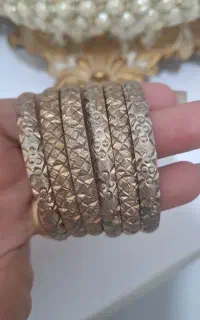 النگو طلا روس