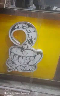 نیازمند نیروی کار خانم