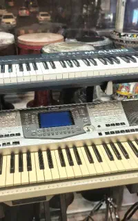کیبورد یاماها 2000